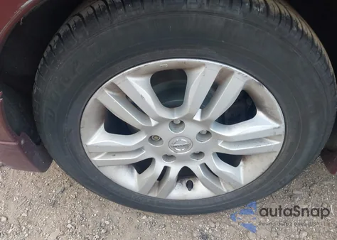 2010 Nissan Altima 2.5 S z USA, uszkodzony, nr VIN 1N4AL2AP9AN553369